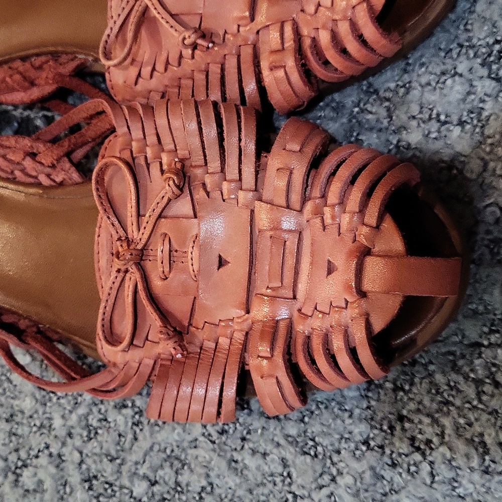 Mia Shoes - Picture 6 of 9